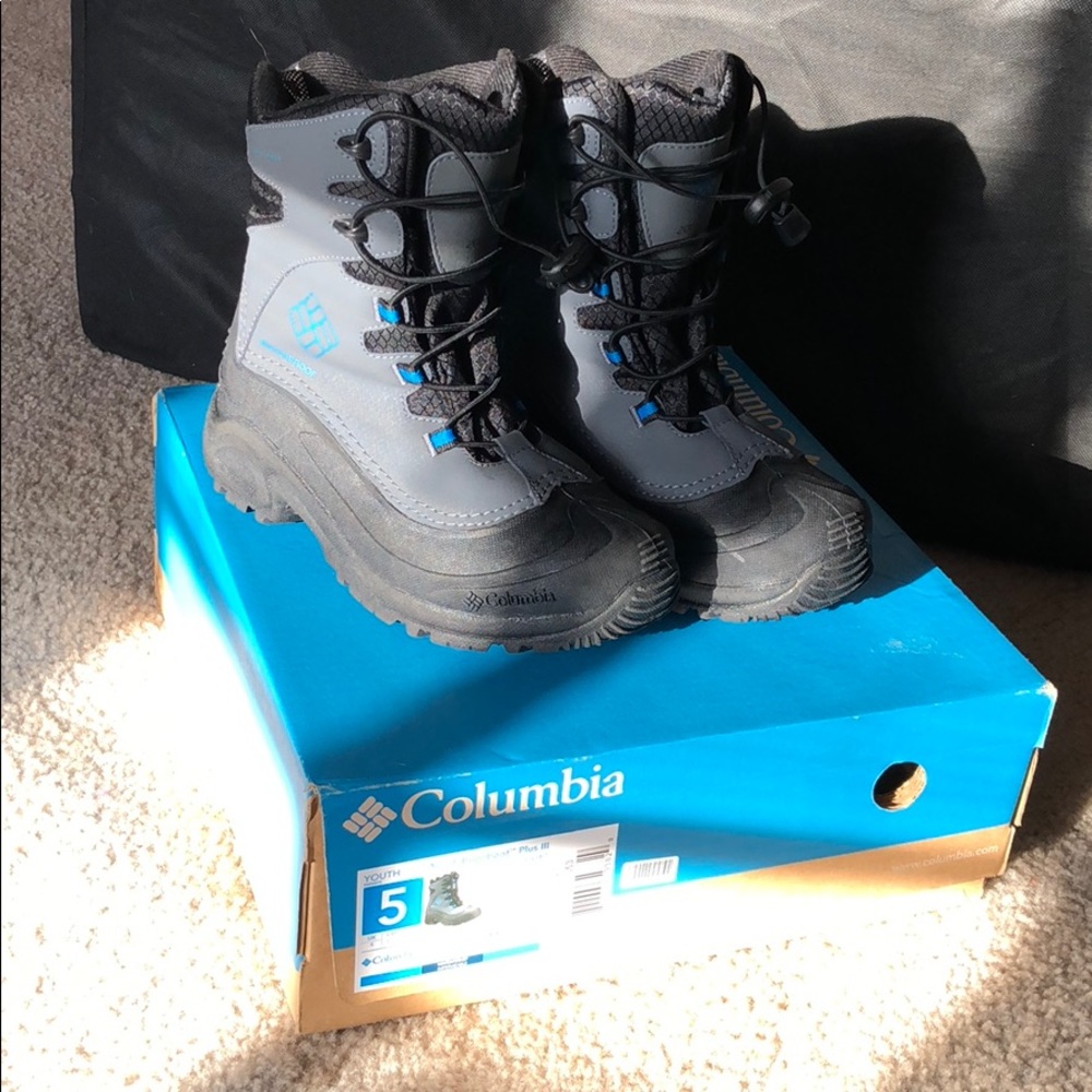 Columbia Youth Boots size 5